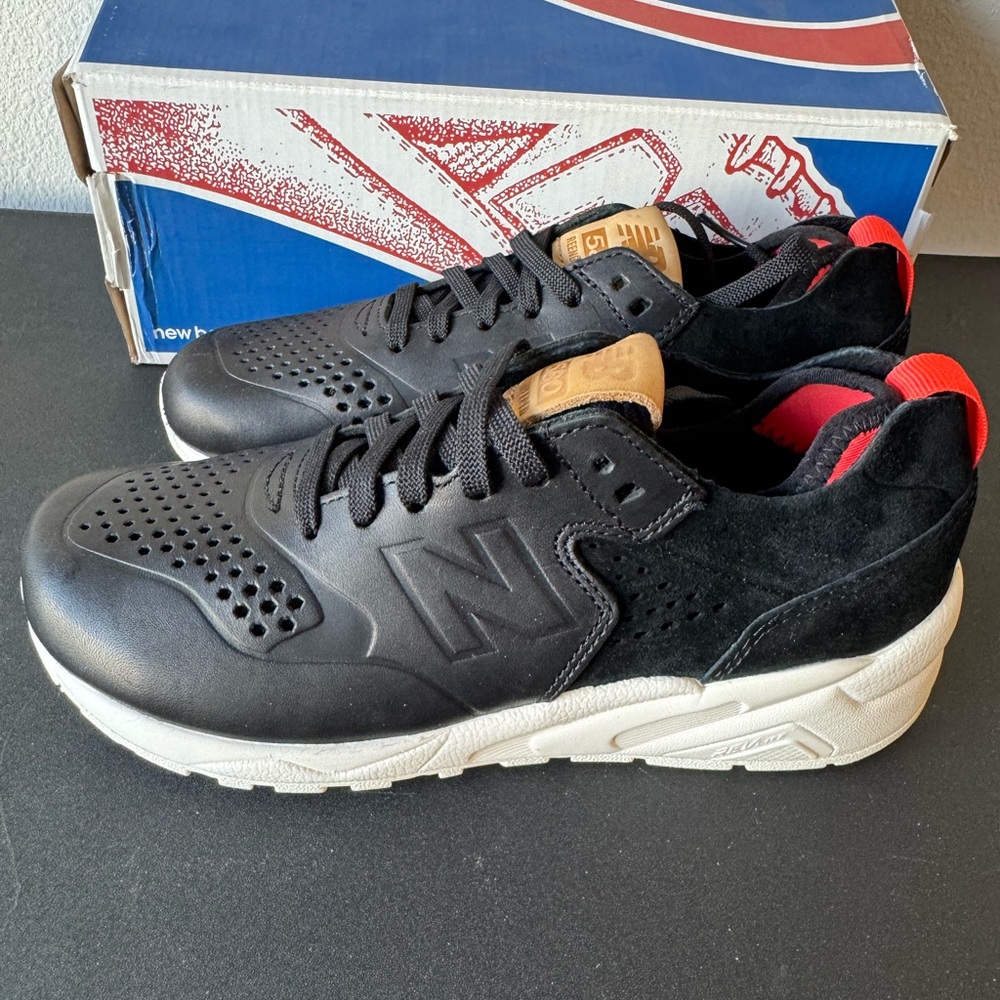 Size 4.5 Men’s / 6.5 Women’s - New Balance 580 Deconstructed Black Off White NEW